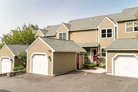 184 Bishops Forest Dr #184 Waltham, MA 02452
