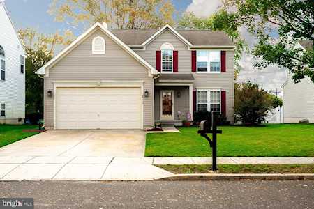21 Ardmore Dr Bordentown, NJ 08505