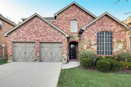 8213 Primrose Trail Lantana, TX 76226