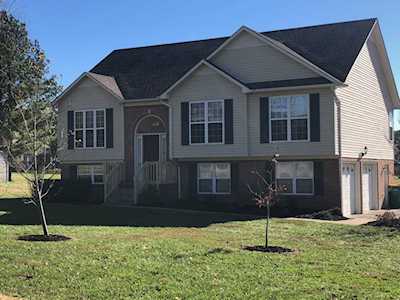 943 Beechcroft Rd Spring Hill, TN 37174