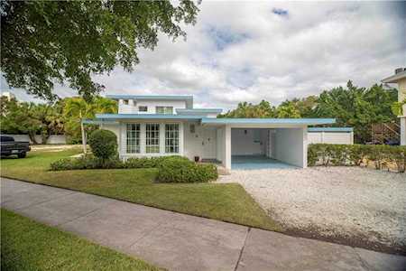 91 Avenida Veneccia Sarasota, FL 34242
