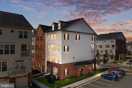 7812 Culloden Crest Ln Gainesville, VA 20155