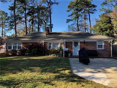 2732 Console Ave Norfolk, VA 23518