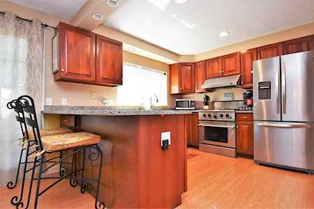 399 Pond St #E7 Braintree, MA 02184