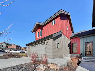 8086 Courtyard Loop Park City, UT 84098