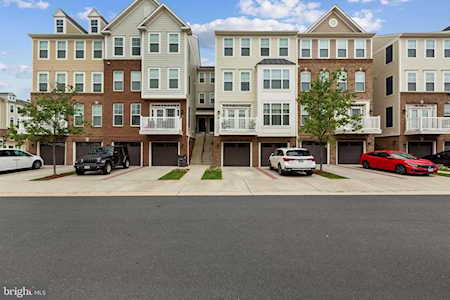 25217 Briargate Terrace Chantilly, VA 20152
