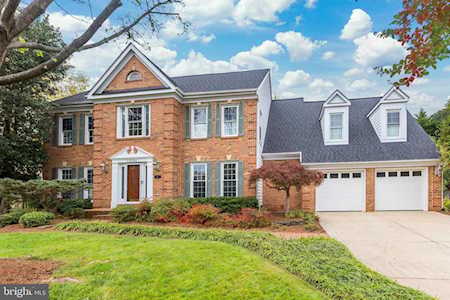 13304 Scotsmore Way Herndon, VA 20171