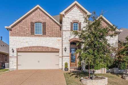 2329 Prairie Wind Path Lewisville, TX 75056