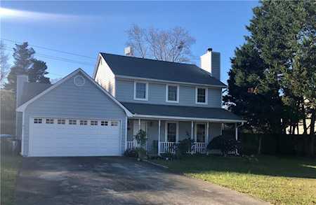 2516 Creekling St Duluth, GA 30096
