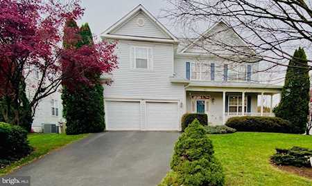 105 Bugle Ct NE Leesburg, VA 20176