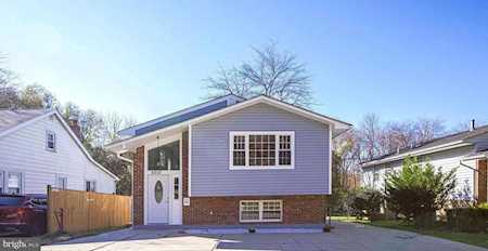 5010 40th Place Hyattsville, MD 20781