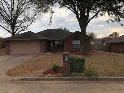 305 Crestview Dr Van Buren, AR 72956