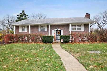 507 NE 1st St Blue Springs, MO 64014