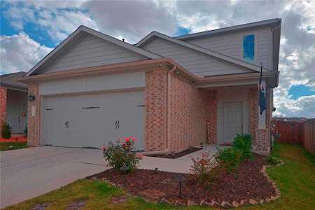 7313 Dungarees WAY Del Valle, TX 78617