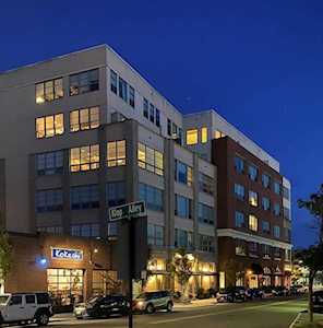 51 Lafayette St #202 Salem, MA 01970