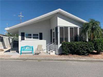 128 N Park Dr Venice, FL 34285
