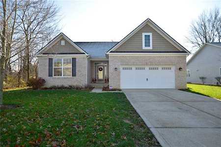 803 Chestnut Dr Avon, IN 46123