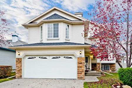 104 Lakeview Cove Chestermere, AB T1X 1E7