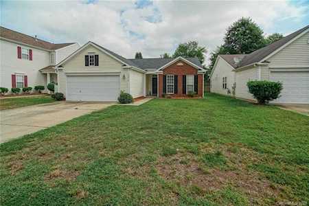 12816 Planters Row Dr Charlotte, NC 28278