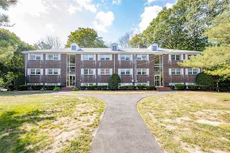 40 Edgelawn Ave #3 North Andover, MA 01845