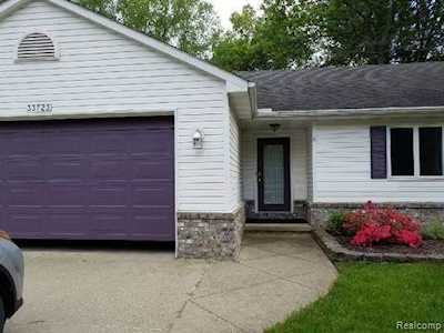 33723 Kirby St Farmington Hills, MI 48335