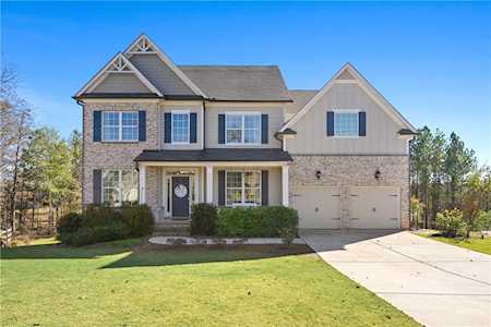 376 Eagle Rock Dr Acworth, GA 30101