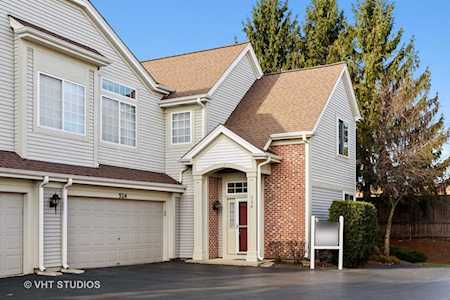 524 E Thornhill Ln Palatine, IL 60074