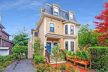 63 Walden #2 Cambridge, MA 02140