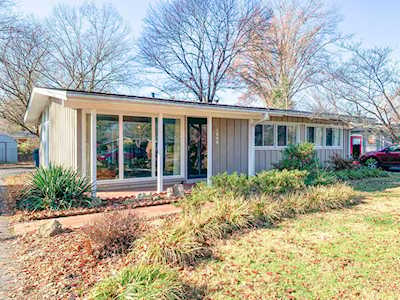 1806 Claremoor Dr Louisville, KY 40223