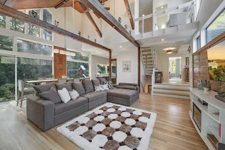 20 Bradlee Road Marblehead, MA 01945