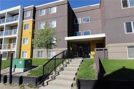 4455A Greenview Dr NE #303 Calgary, AB T2E 6M1