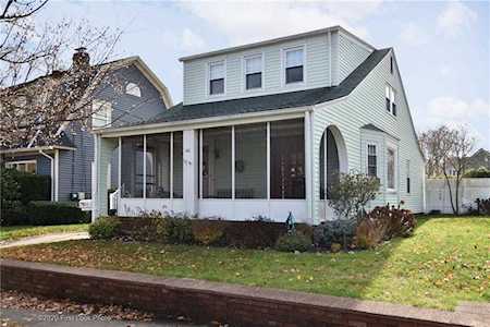 40 Hartford Place Warwick, RI 02888