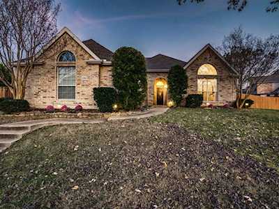 3206 Indian Trail Rowlett, TX 75088