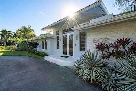 802 Lake Shore Drive Delray Beach, FL 33444