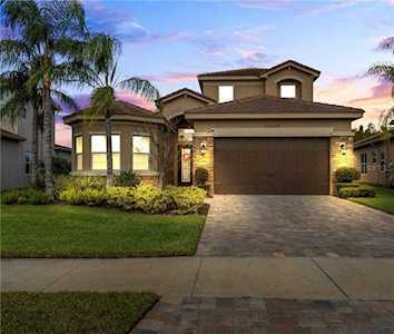 30375 Tristania Ct Wesley Chapel, FL 33543