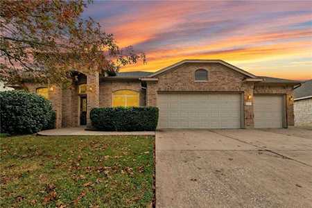 2605 Alsatia DR Austin, TX 78748