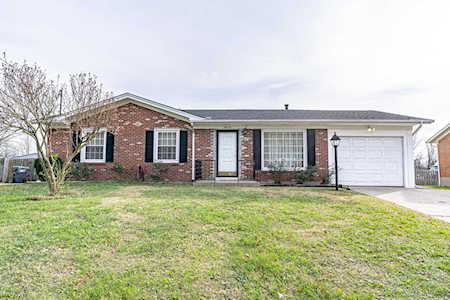 4012 Pinecroft Dr Louisville, KY 40219