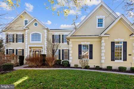 5395 Fishers Hill Way Haymarket, VA 20169