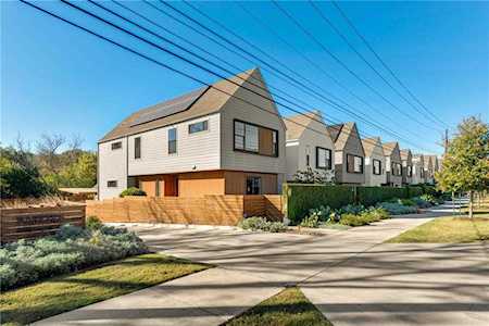 4020 Airport BLVD #17 Austin, TX 78722