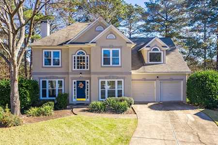 2008 Fairbrook Ln Woodstock, GA 30189