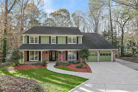 2565 Woodland Path Marietta, GA 30062