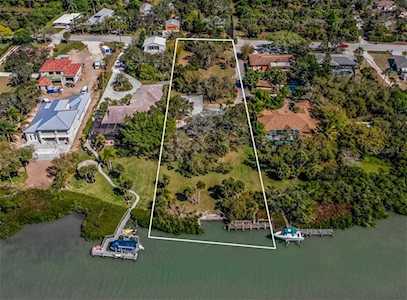 915 Bayshore Rd Nokomis, FL 34275