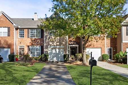 76 Oak Green Dr Lawrenceville, GA 30044