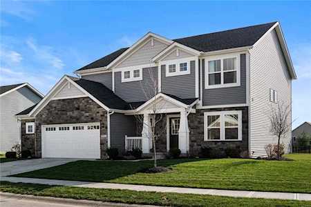 1029 Parker Ln Westfield, IN 46074