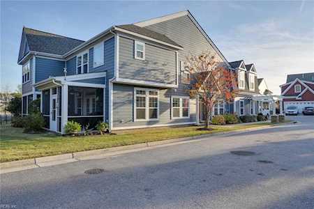201 Stowe Dr Suffolk, VA 23435