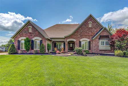 18238 Canyon Forest Ct Chesterfield, MO 63005