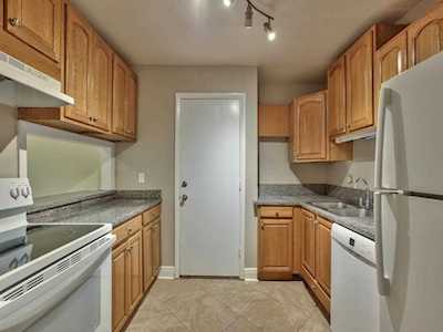 2020 Continental Ave Tallahassee, FL 32304