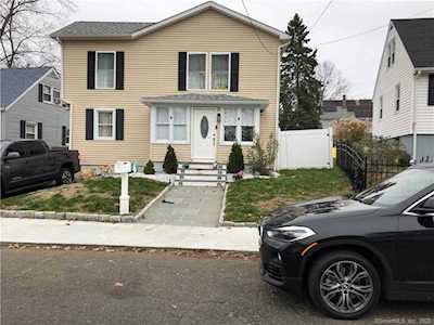 260 Saunders Avenue Bridgeport, CT 06606