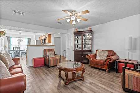 4052 George Buchanan Dr La Vergne, TN 37086