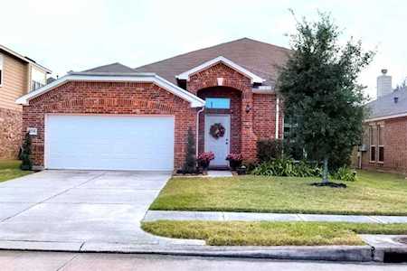 2231 Oak Rise Dr Conroe, TX 77304
